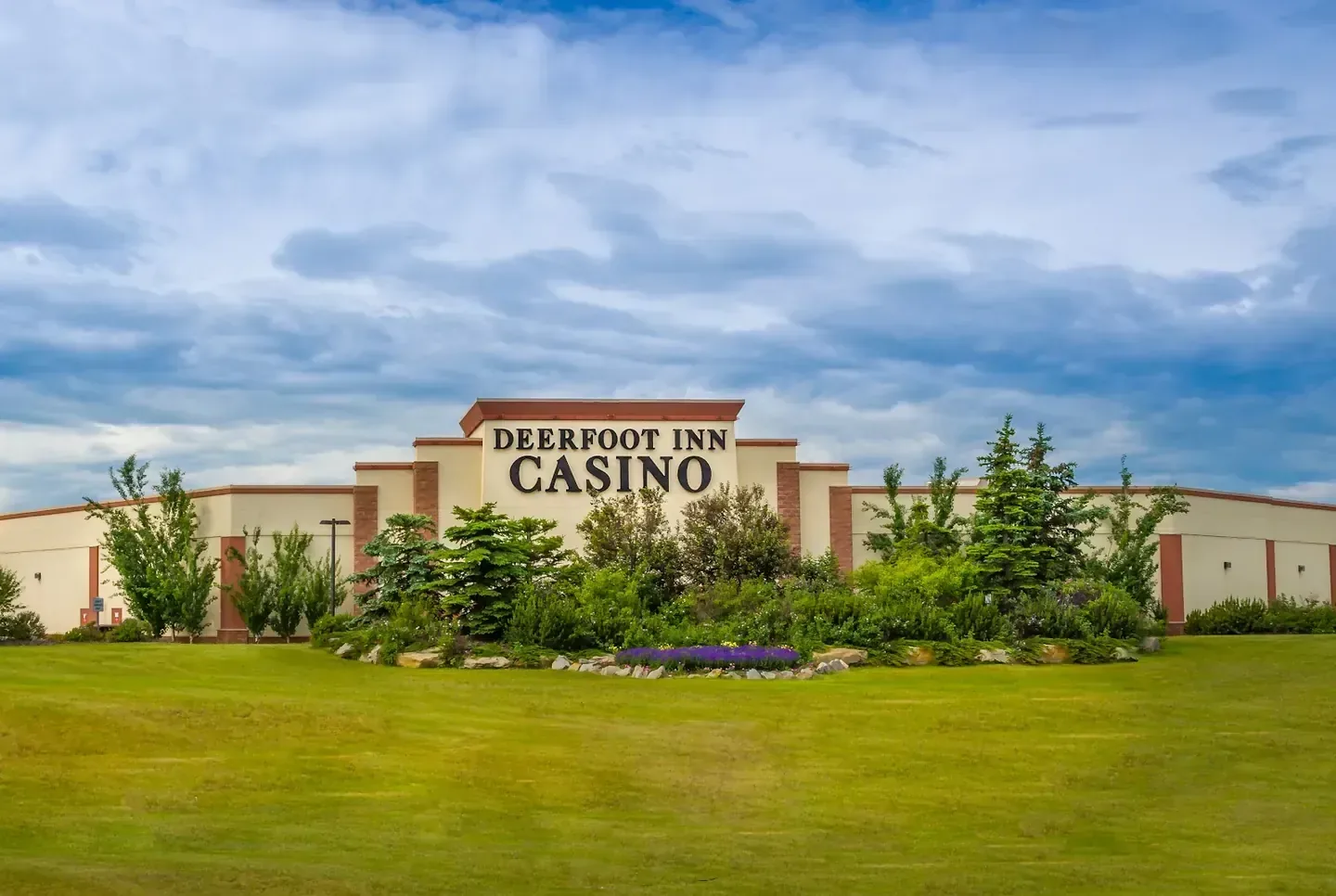 Deerfoot Inn & Casino, Calgary